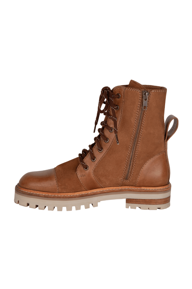 Adventure Boot