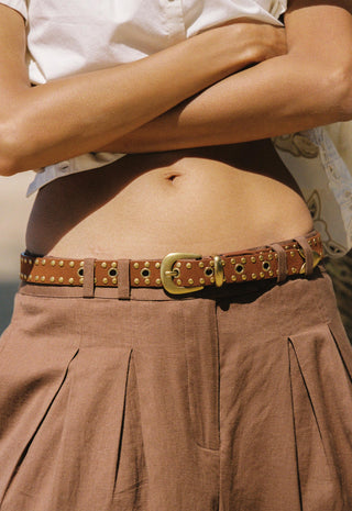  brown pleated skirt